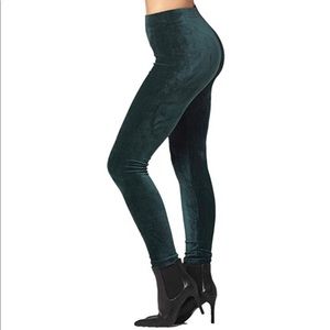 Ultra soft velvet leggings